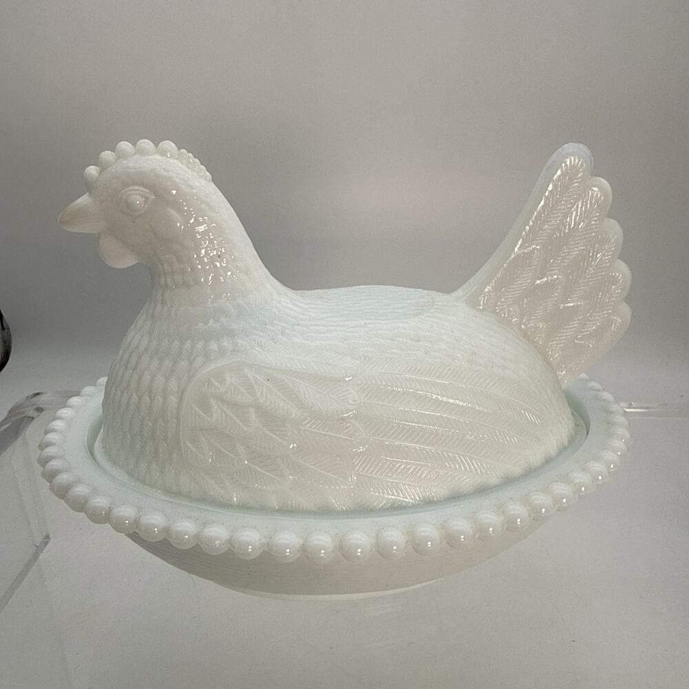 Vntg Indiana Milk Glass Hen on Nest Beaded Edge Covered Dish White 7" Farmhouse